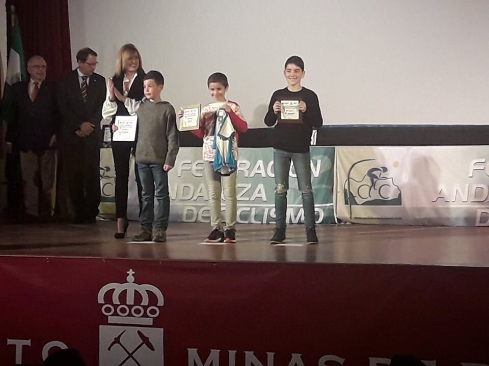 26815320_1988448758145034_8463380670645353430_n