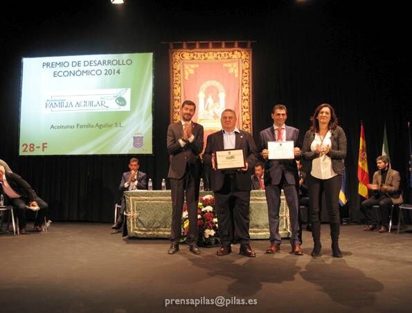 28F_2015_famliaaguilar