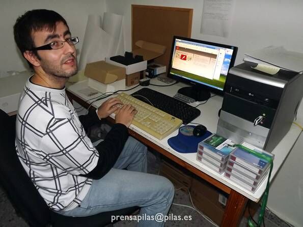 emplea_joven_pilas_pedro