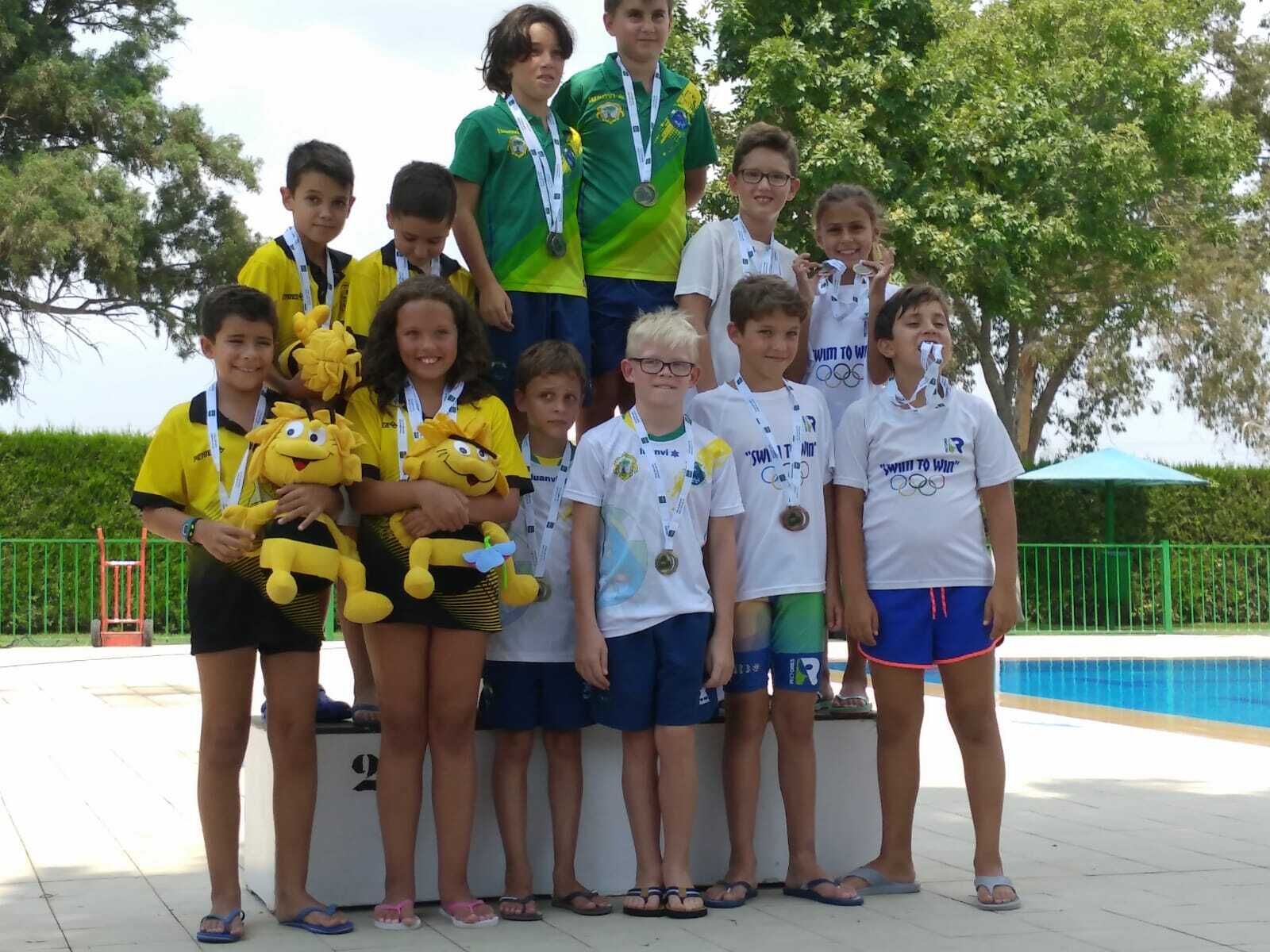 natacion agosto 18 RELEVOS LIBRES BRONCE