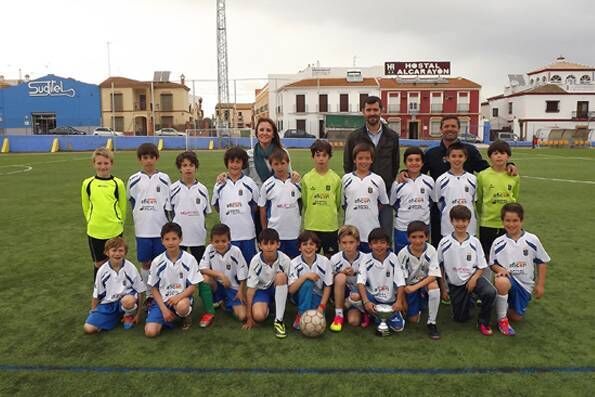 campeones_escuelasdeportivas_futbol_mayo2014_01