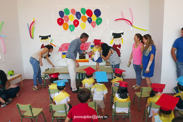 guarderia_municipal_graduacion2015_01